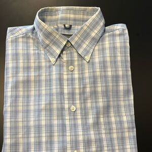 Men’s long sleeve dress shirt. Kenneth Cole Reaction, non iron. 15-15-1/2 32-33